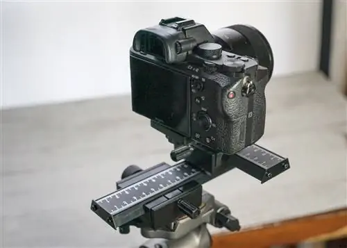 Камера размещена на макрорельсе