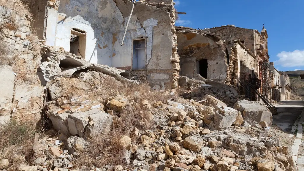 Землетрясение на острове Искья: итальянская тайна