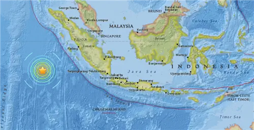 Мощное землетрясение произошло у побережья Индонезии