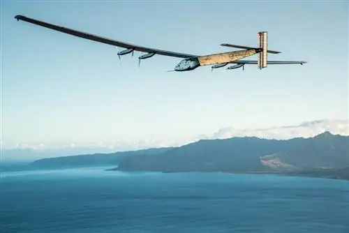 Лучшие фотографии полета Solar Impulse 2 с Гавайев в Силиконовую долину