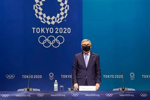 Случаи COVID преследуют Олимпиаду еще до ее начала