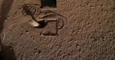 План НАСА по спасению застрявшего марсианского бура включает в себя робота с лопатой