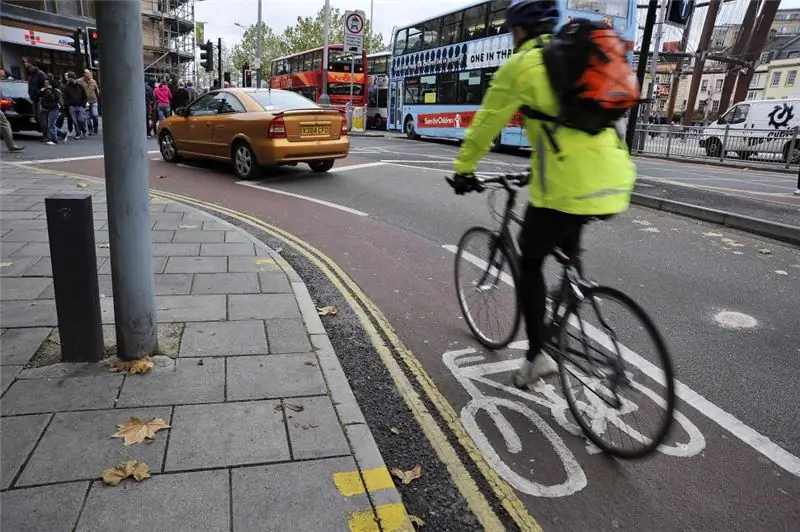 Исследование DfT: на безрассудную езду приходится крошечный процент несчастных случаев среди велосипедистов