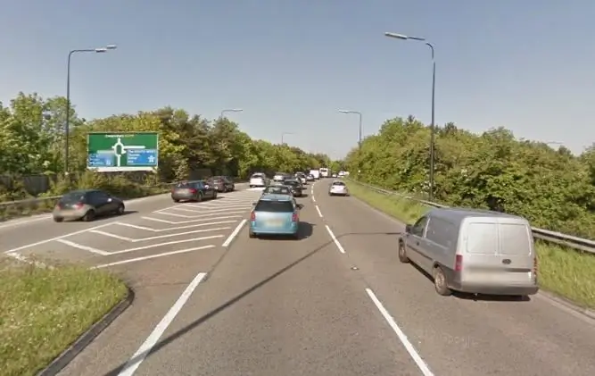 Sustrans взрывает «невероятно опасную» велосипедную дорожку, но советник говорит, что велосипедисты должны быть «благодарны» за это