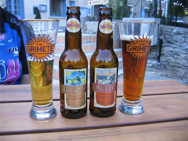 Пиво (CC CC BY-NC-ND 2.0 The PingusAuto ExpressFlickr)