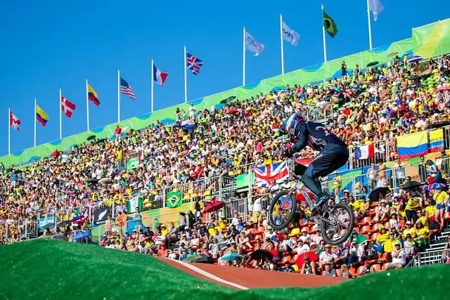Кайл Эванс в действии на Рио-2016 (авторское право Alex Whitehead SWpix.com через Britishcycling.org.uk)