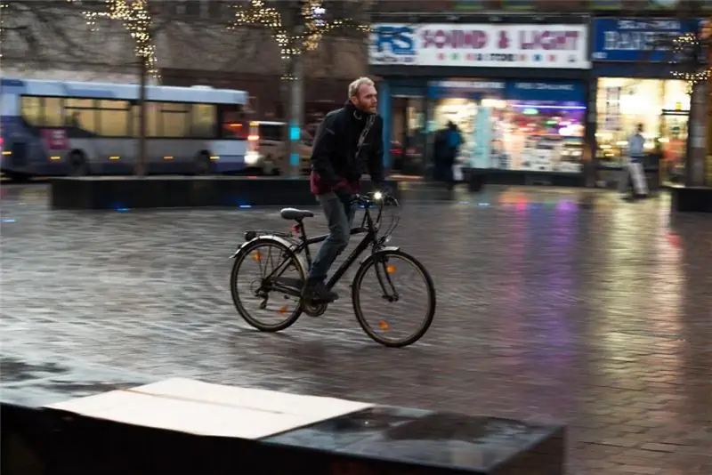 DfT говорится, что есть «сильные» доводы в пользу закона об опасном езде на велосипеде