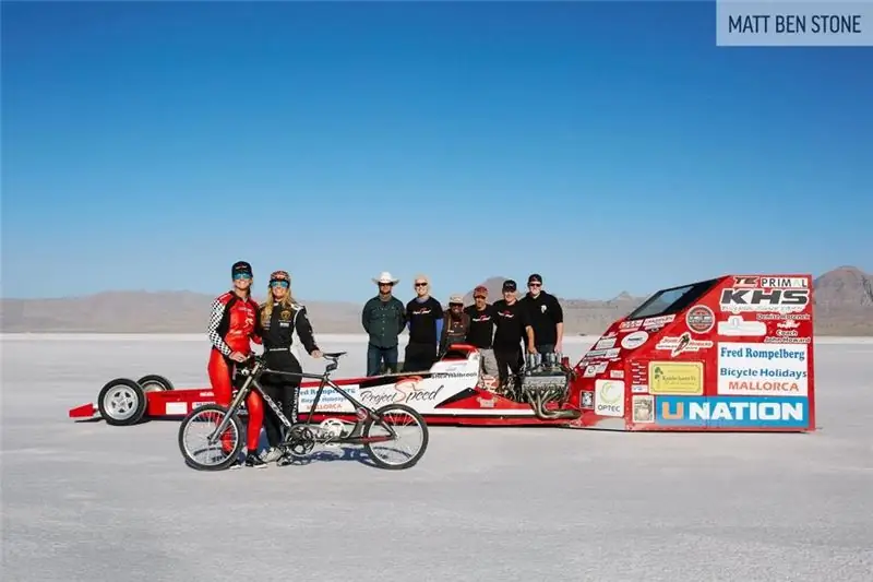 Американка побила рекорд скорости на велосипеде, разогнавшись почти до 184 миль в час