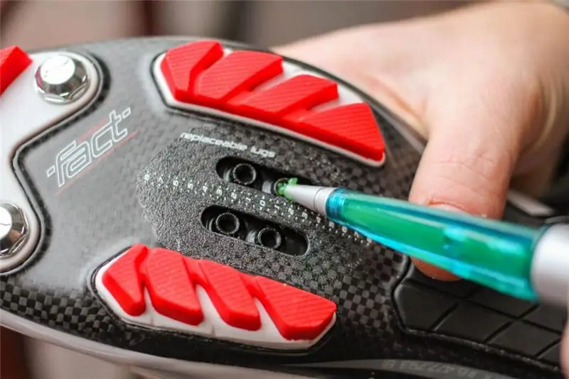 Как установить и снять бутсы шаг 13