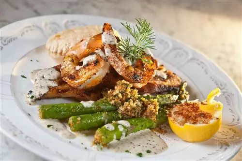 Типичное блюдо из креветок в новоорлеанском стиле.