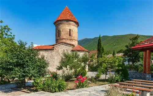 Церковь Киш в Шеки. Этот регион является родиной сытного тушеного блюда пити.