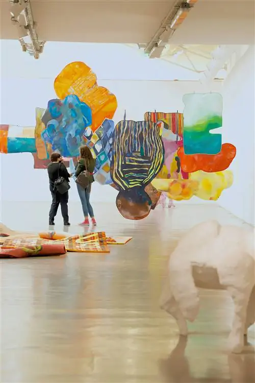 Выставка в Ruth Benzacar, одной из многих галерей современного искусства в Вилья-Креспо.