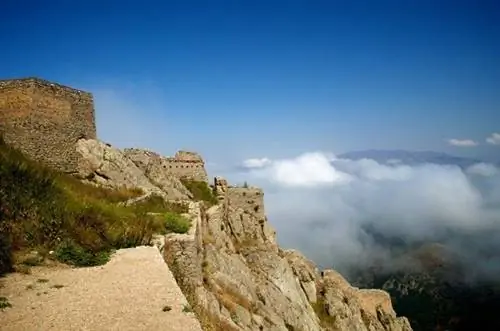 Замок Бабак