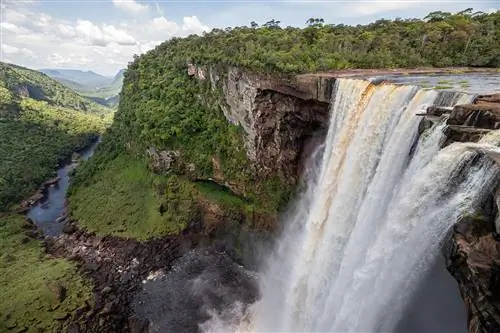 Водопад Кайетур