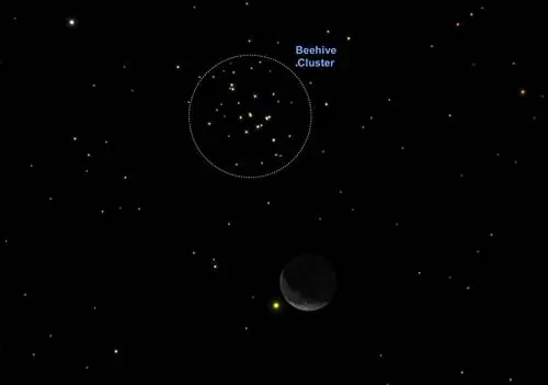 Звездное скопление Улей будет легче найти 4 октября благодаря полумесяцу