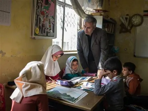 В начальной школе Калкачи осталось всего восемь учеников, и все они учатся в