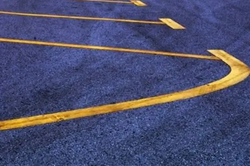 Как припарковать машину под углом