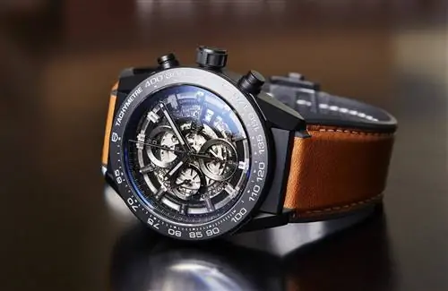 ПРАКТИКУМ: TAG Heuer Carrera Calibre Heuer 01 из черной керамики - 55 лет спустя, и они по-прежнему актуальны