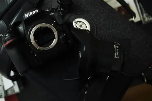 Разве не было бы здорово, если бы компания Nikon внедрила в свои зеркальные камеры пятипозиционную стабилизацию изображения?