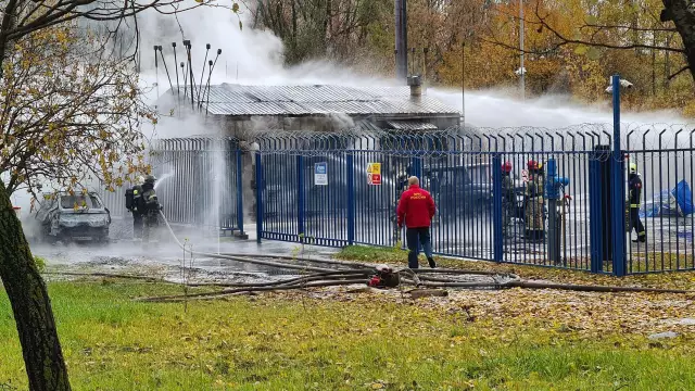 Подстанция с газовой изоляцией (ГИС) против подстанции с воздушной изоляцией (АИС)