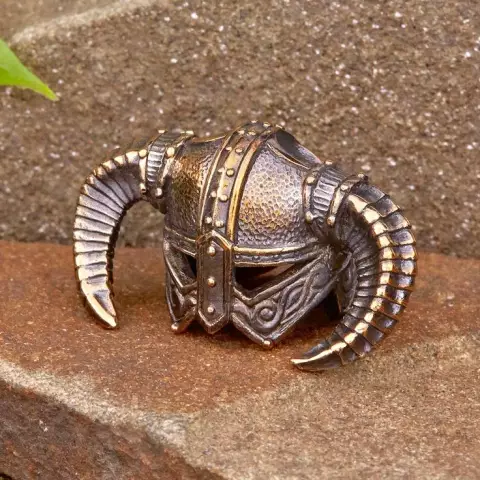 Шлем драконорожденного от Skyrim спасет вас от стрелы до головы