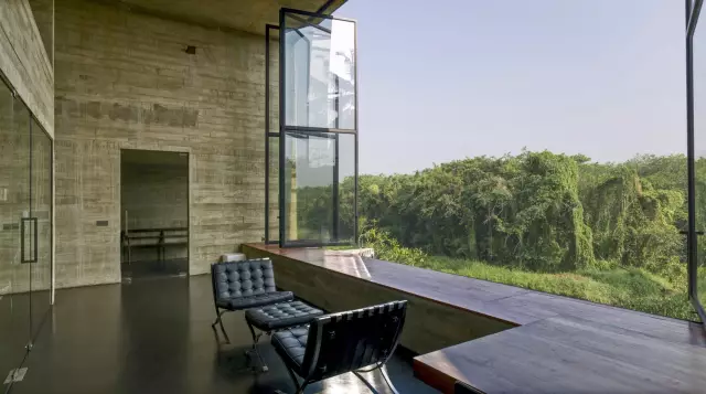 Студия в Rajagiriya / Palinda Kannangara Architects