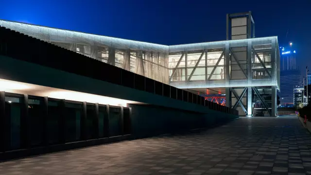 Шанхайский выставочный центр LuJiaZui / OMA