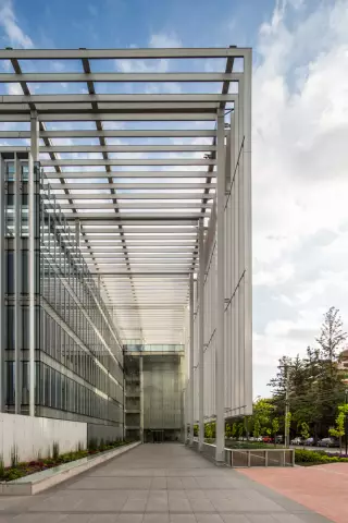 Здание MGV / + arquitectos + Gubbins Arquitectos