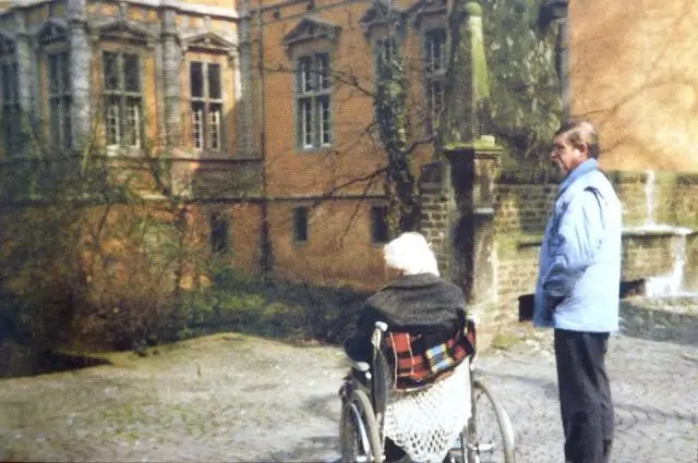 50 советов, которые бабушка никогда не рассказывала вам о Twitter & Этикет в социальных сетях