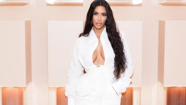 Социальная адвокация и политика: Facebook, подарок, который продолжает принимать