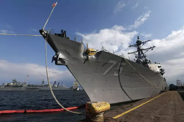 Интересное фото дня: Истребитель в полете