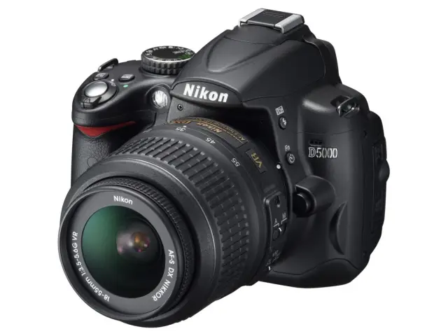 Nikon D5000, официально