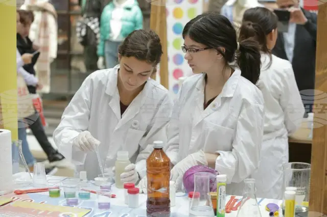 Ученые приручили кванты света