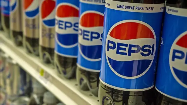 Как войны Pepsi и Coke в отношении бутылок из растительного сырья влияют на производителей