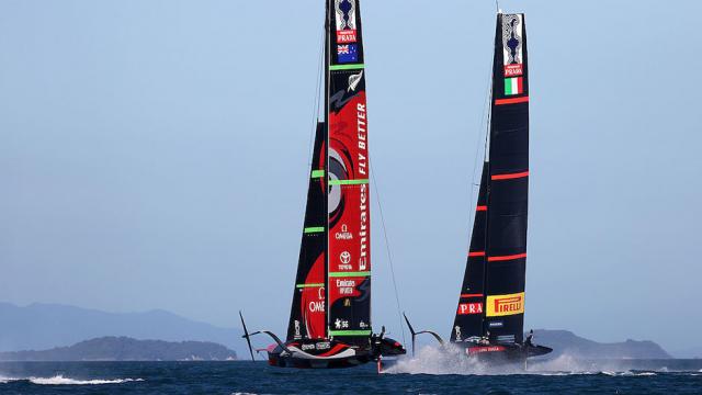 Prada отправляется в плавание с ароматом Luna Rossa