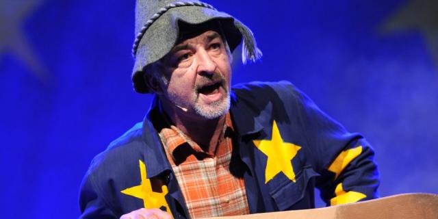 Сара Уиллер отмечает 50-летие "доступа ко всем областям"