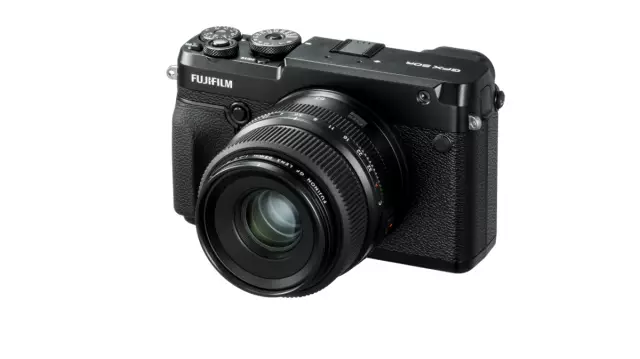 Скоро появится беззеркальная камера среднего формата Fuji на 100 МП