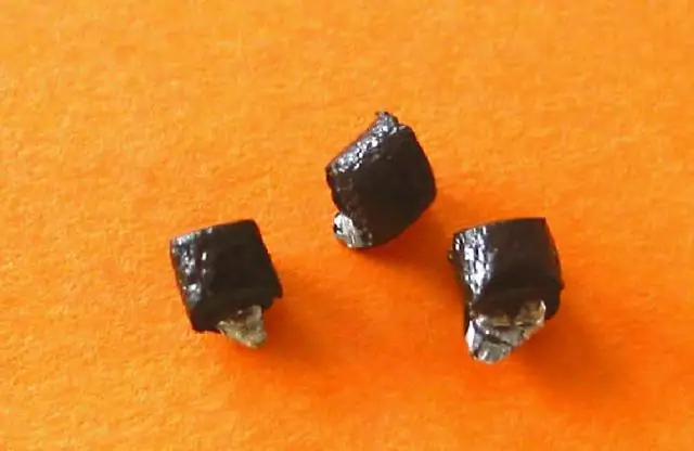 Машина использует научные данные для исследования причин дорожного шума