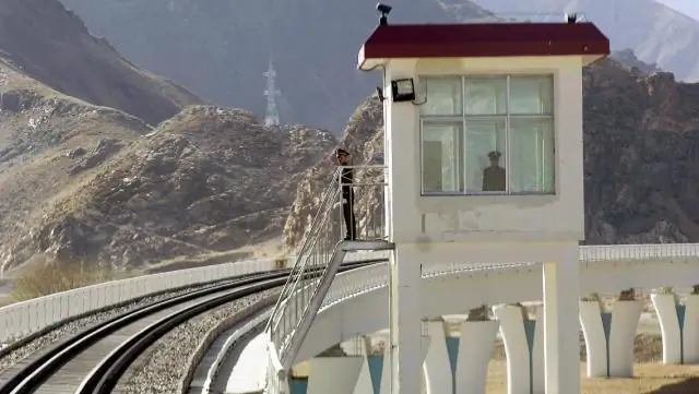 Новая железная дорога через Тибет преодолевает вечную мерзлоту с помощью щебня