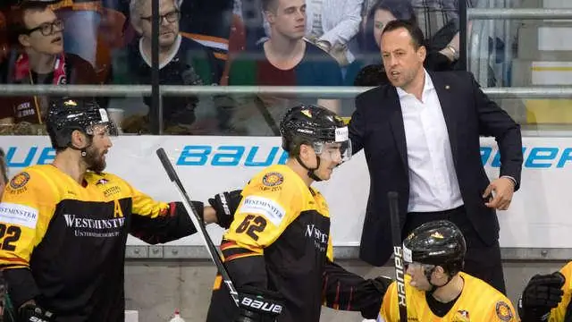 Звезда выбрасывает материал со скоростью, близкой к скорости света