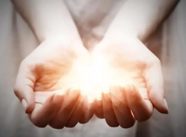 Супрамолекулы успевают сиять: технология раскрывает взаимодействие между нанотрубками и фотолюминесцентными материалами